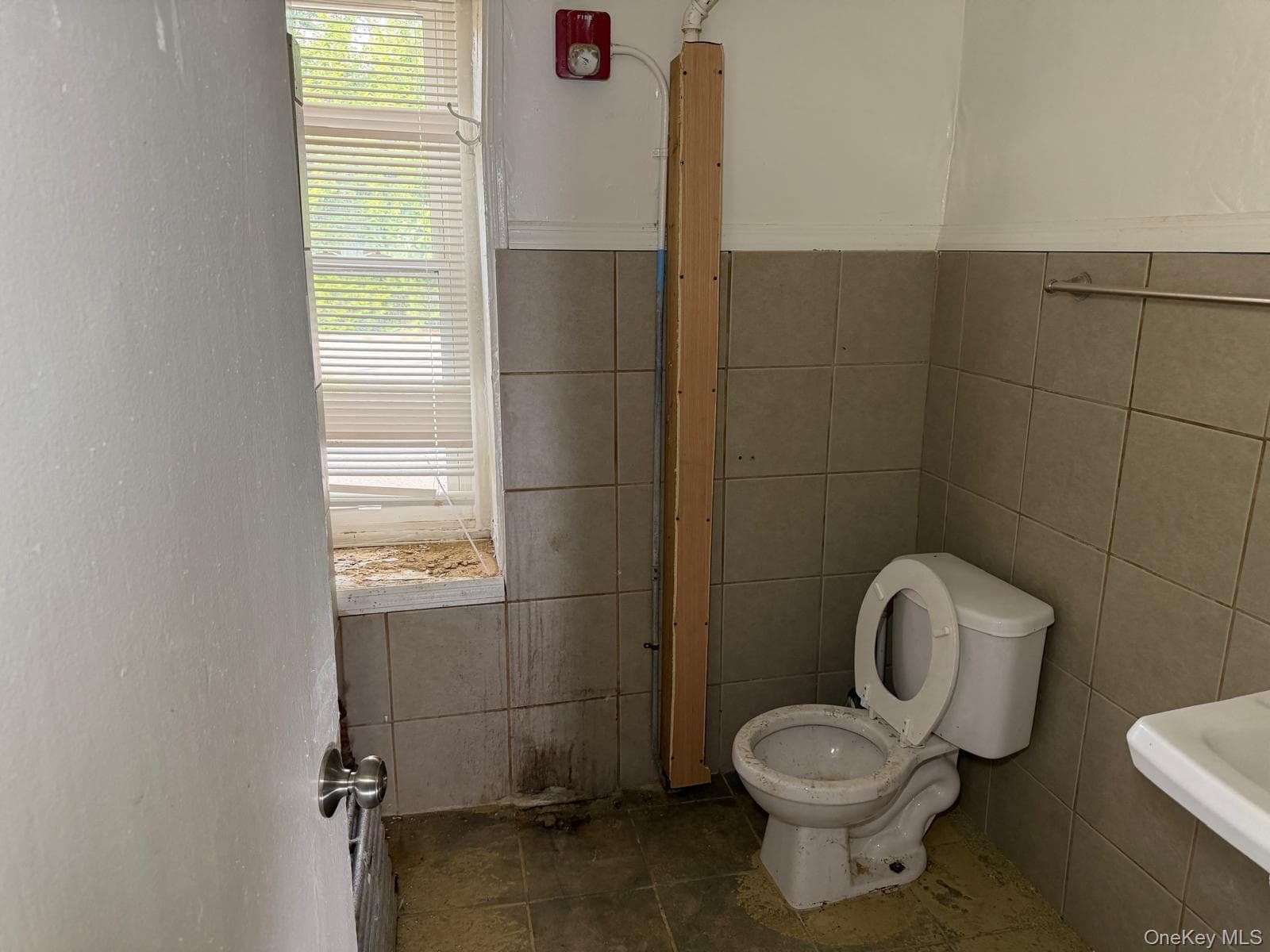 184 S Pascack Road thumbnail 37