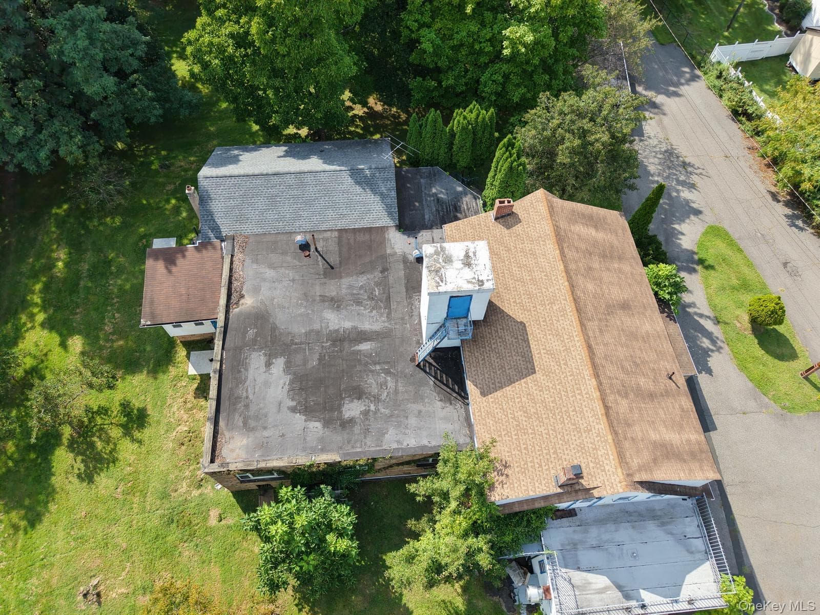184 S Pascack Road thumbnail 47