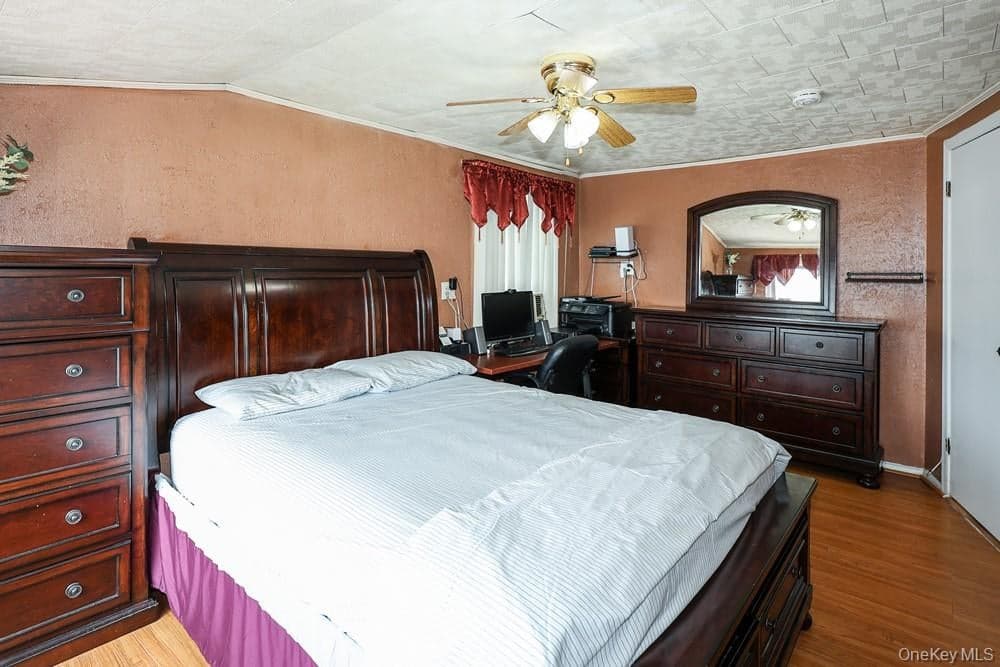 1491 Clay Street thumbnail 14
