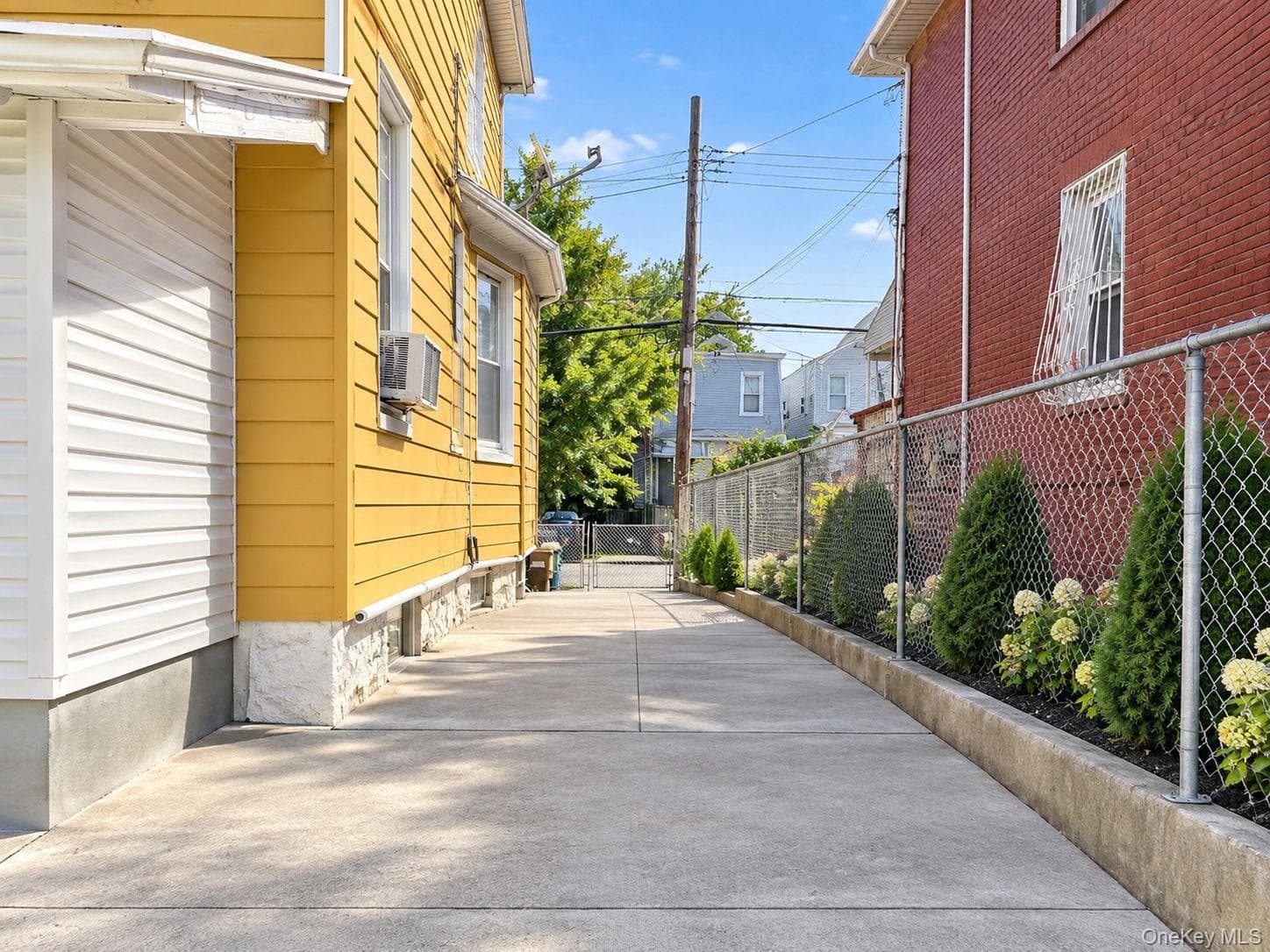 3118 102nd Street thumbnail 2