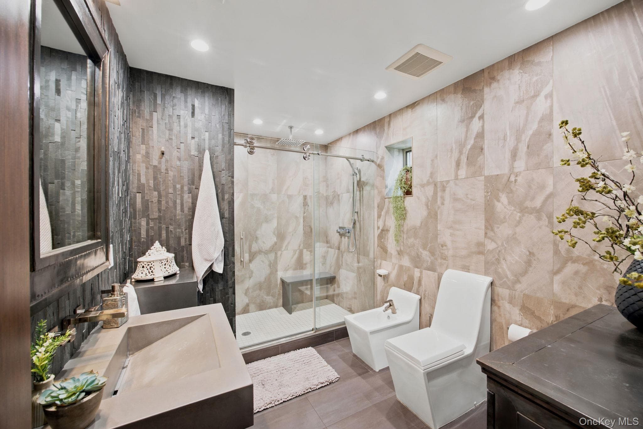332 Manhattan Avenue thumbnail 11