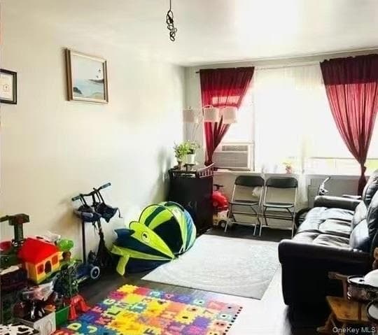 4588 161st Street thumbnail 5