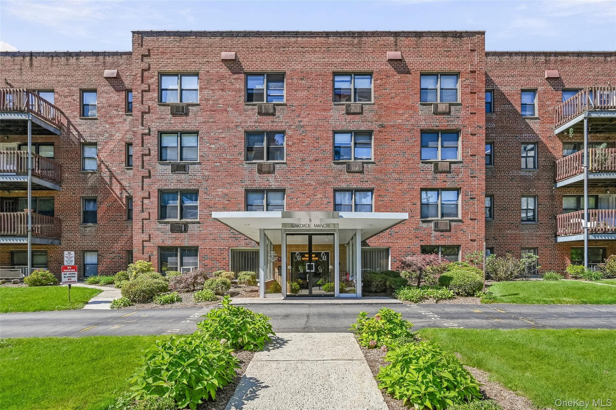 5 Oakdale Manor Unit: B20 thumbnail 2