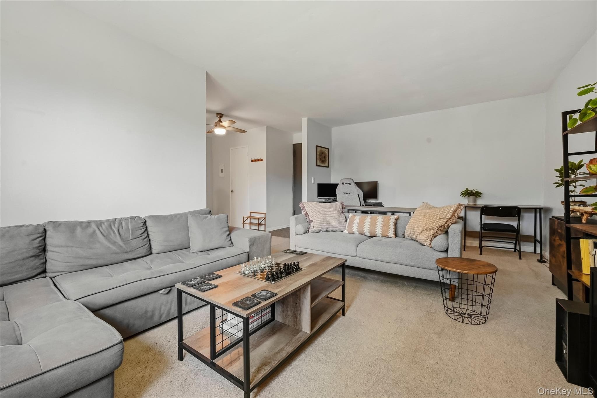 5 Oakdale Manor Unit: B20 thumbnail 5