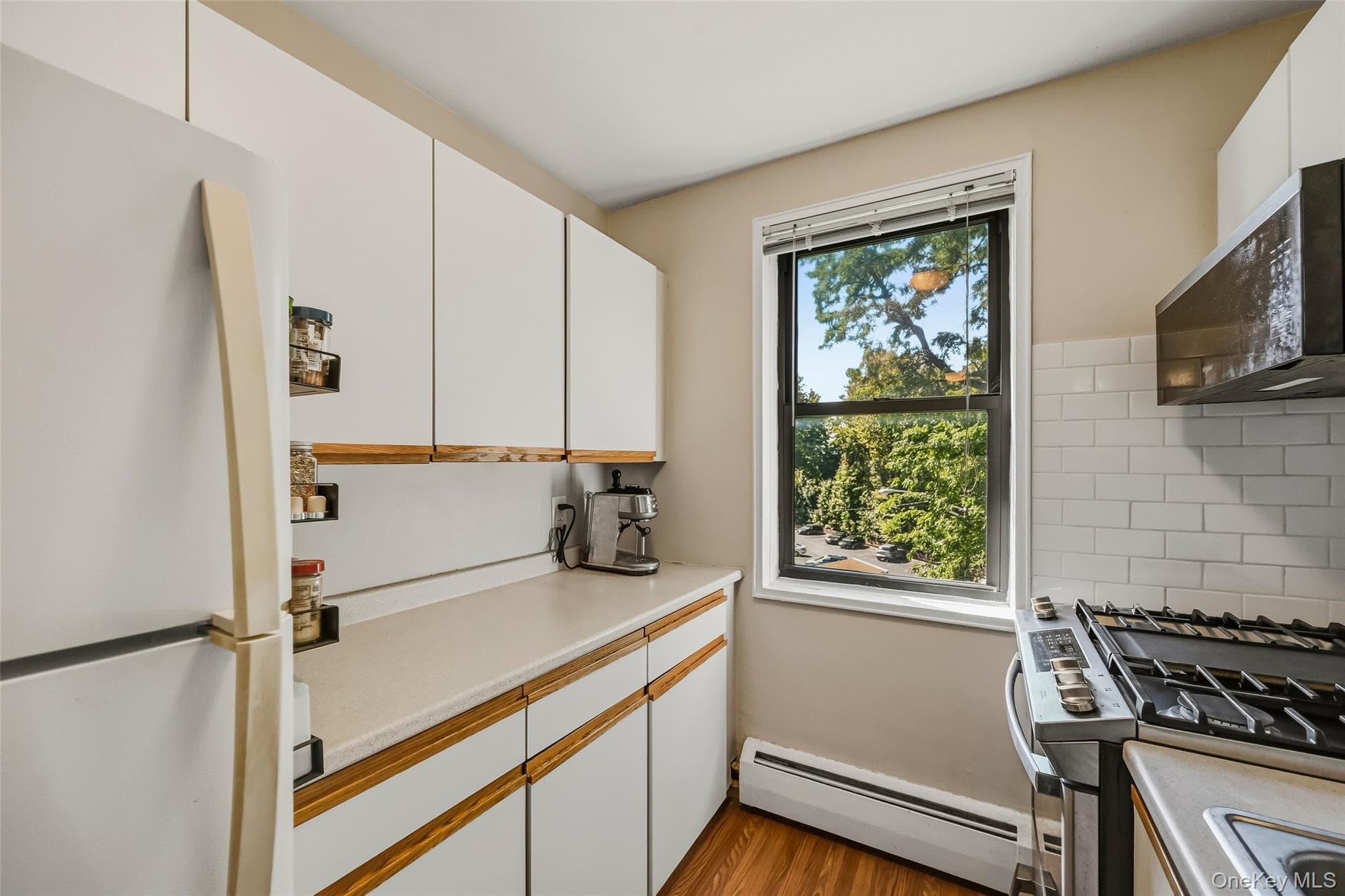 5 Oakdale Manor Unit: B20 thumbnail 8