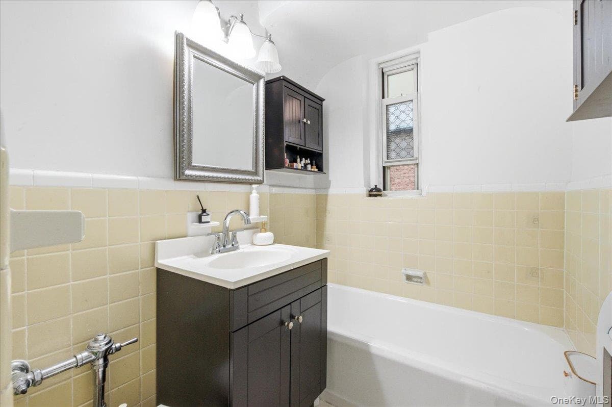 110-35 72nd Road Unit: 202 thumbnail 30