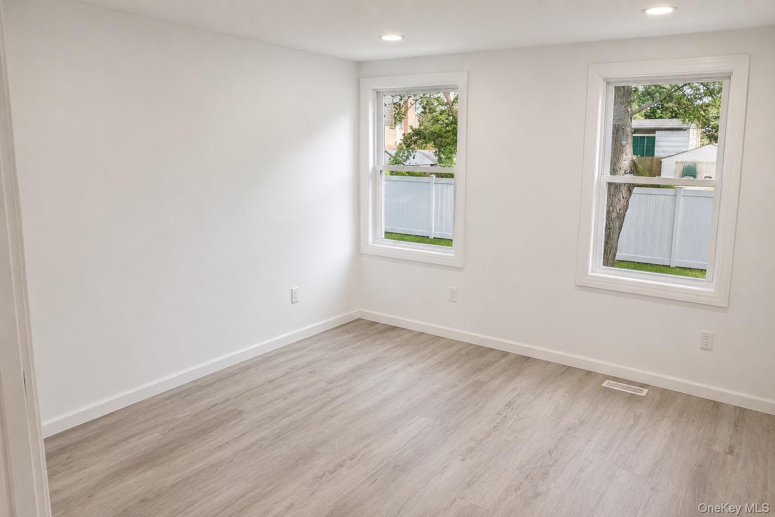 2144 Ocean Avenue thumbnail 7