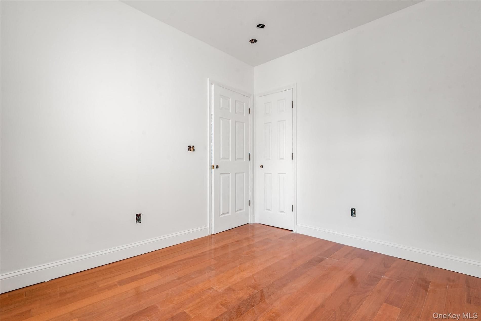 1142 Welling Court thumbnail 16
