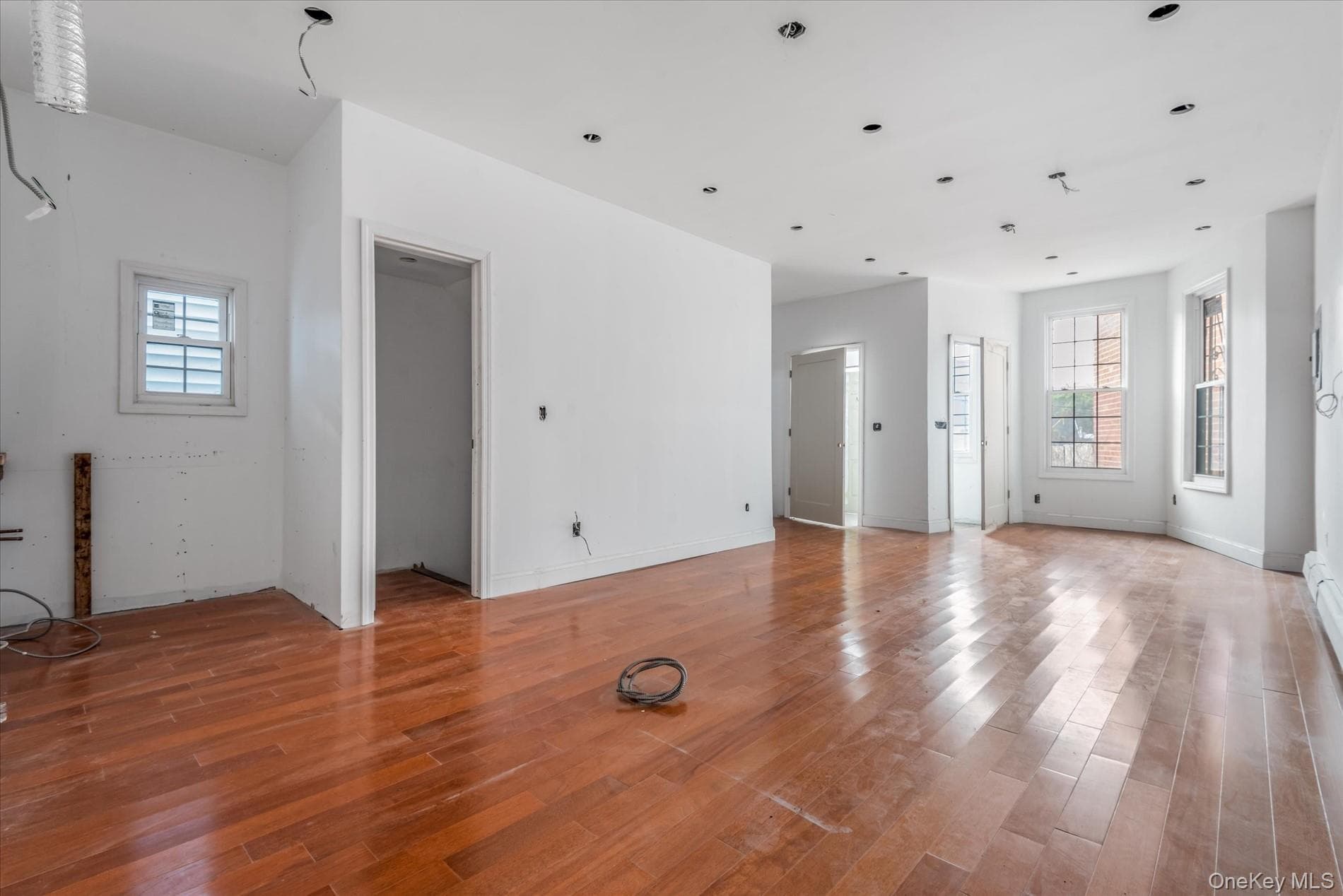 1142 Welling Court thumbnail 6