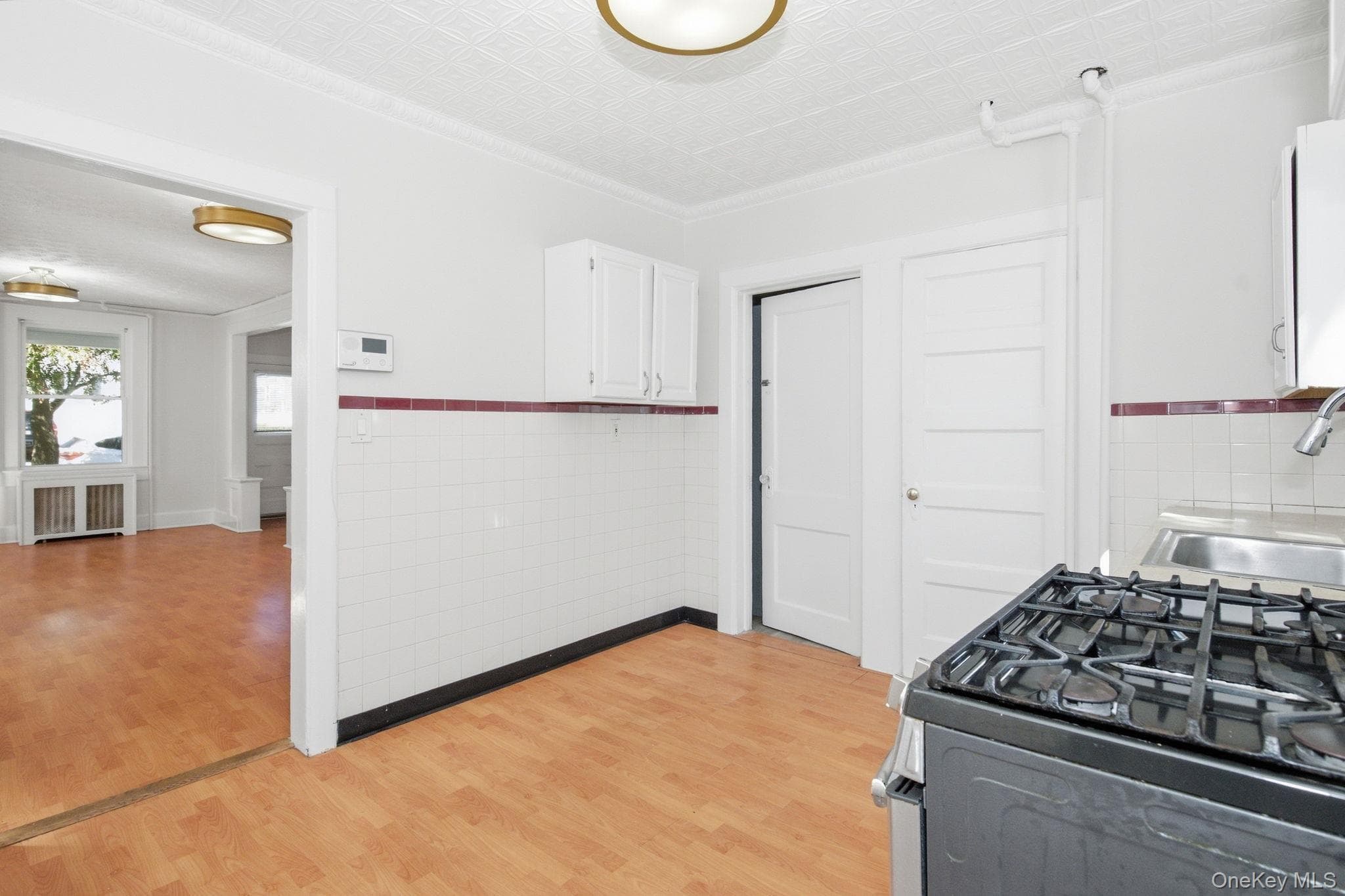 46-48 Robertson Avenue thumbnail 9