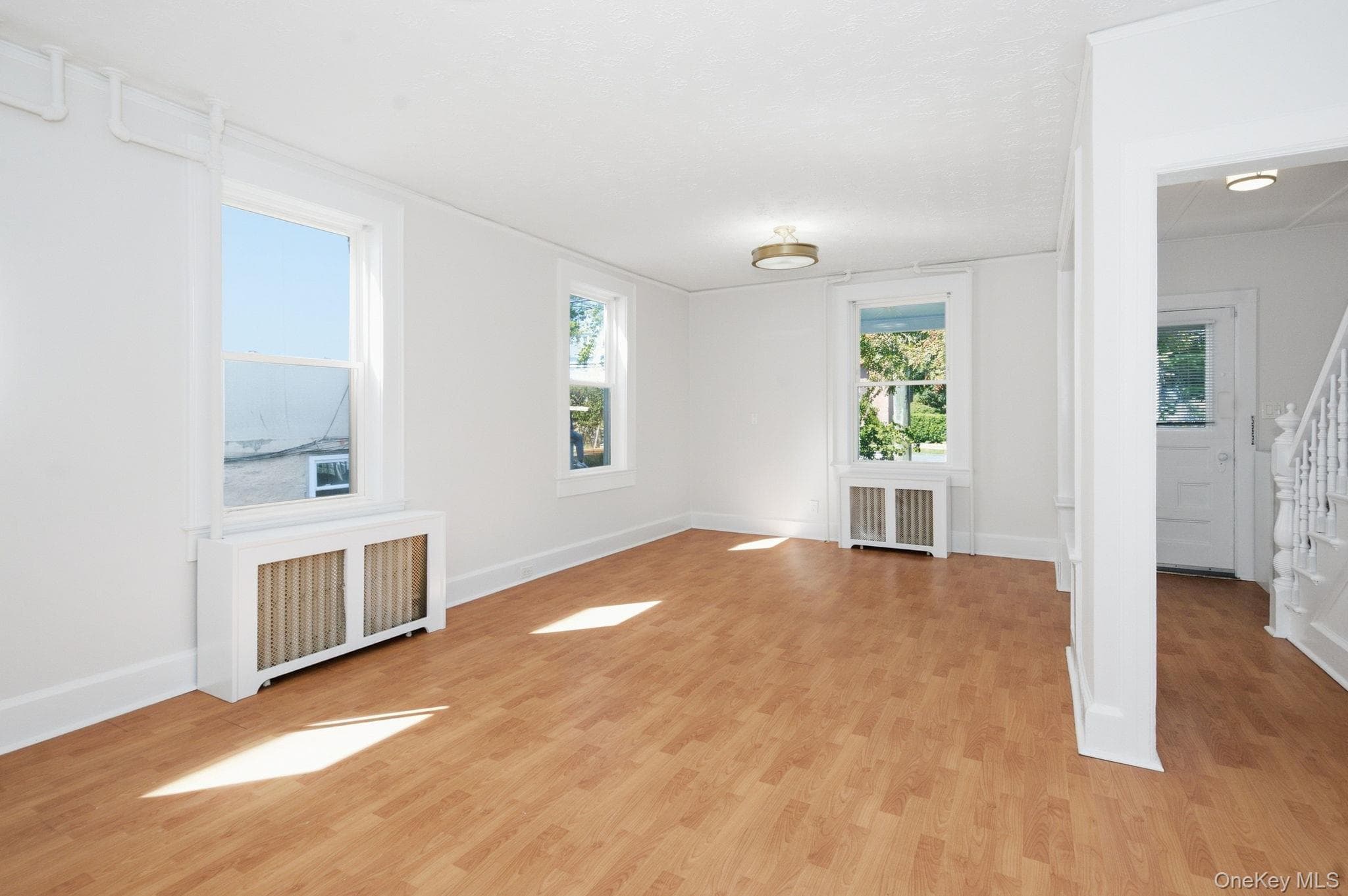 46-48 Robertson Avenue thumbnail 7