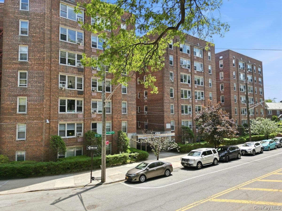 4320 Van Cortlandt PARK Unit: 1J thumbnail 2
