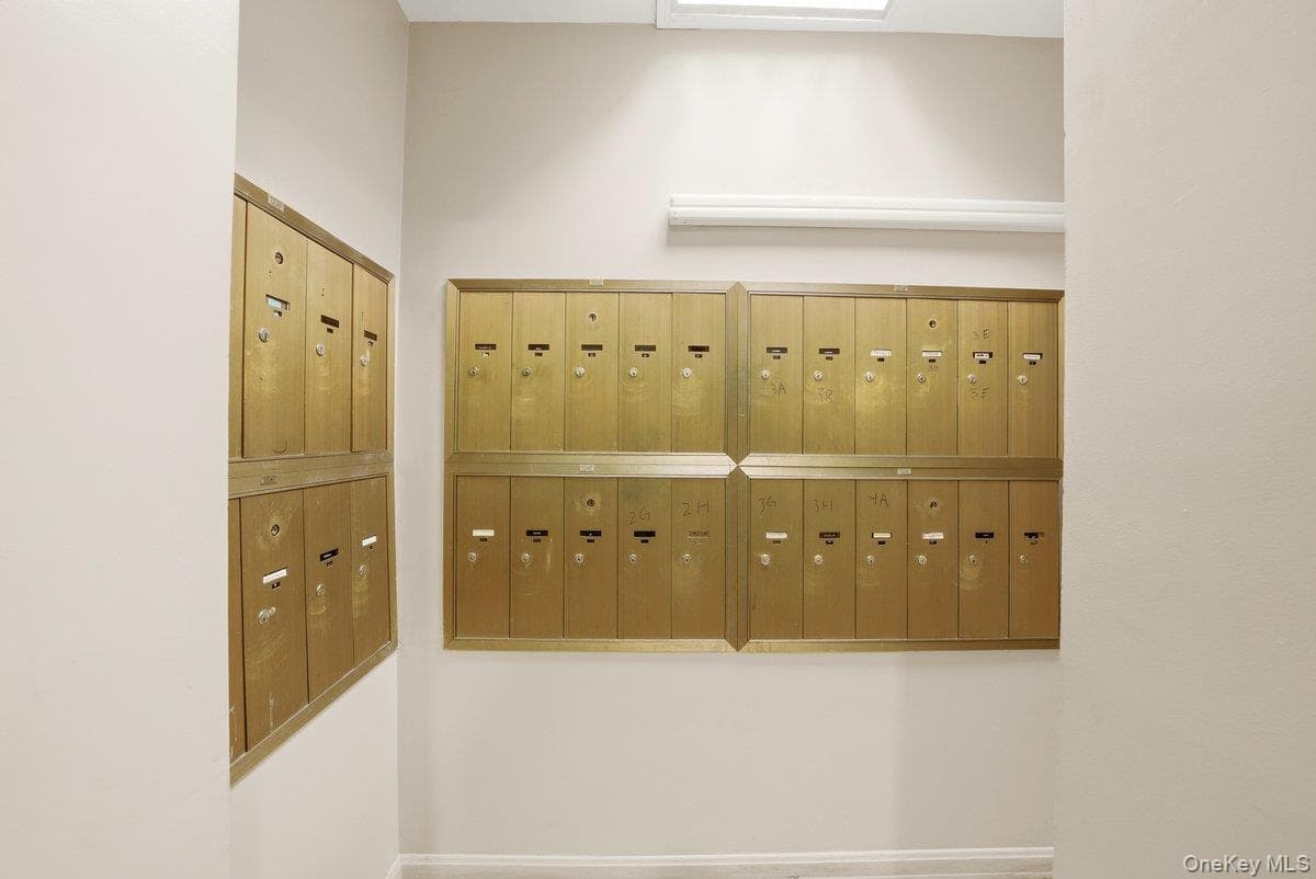 4320 Van Cortlandt PARK Unit: 1J thumbnail 22