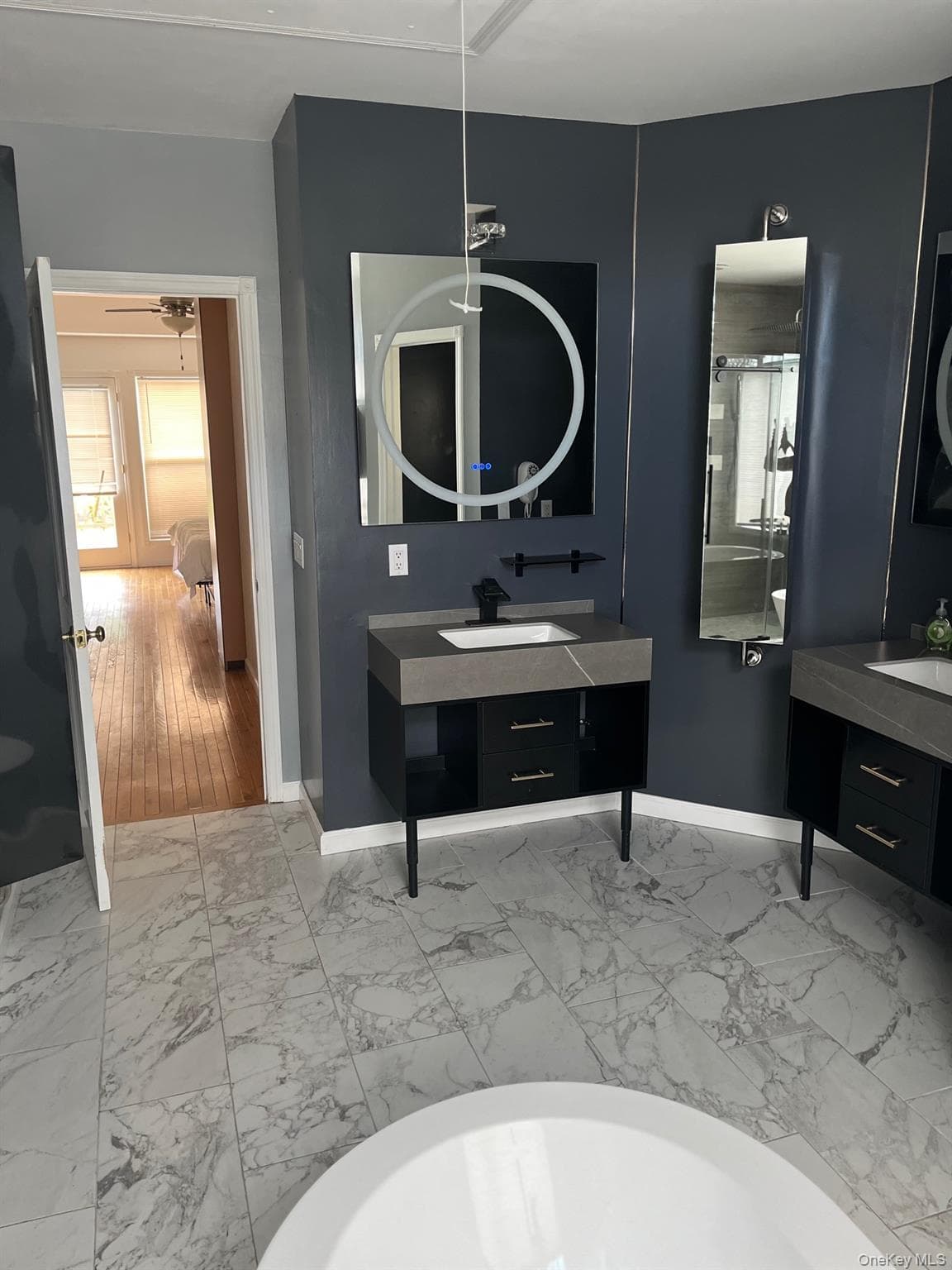 67 Latham Circle thumbnail 28