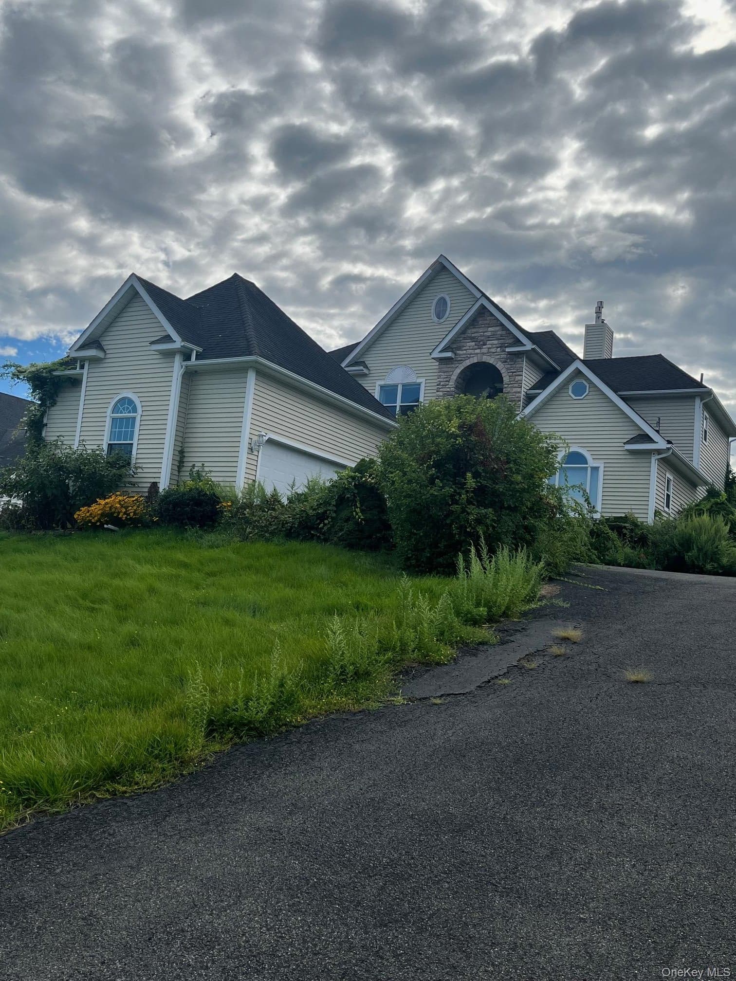 67 Latham Circle photo 1