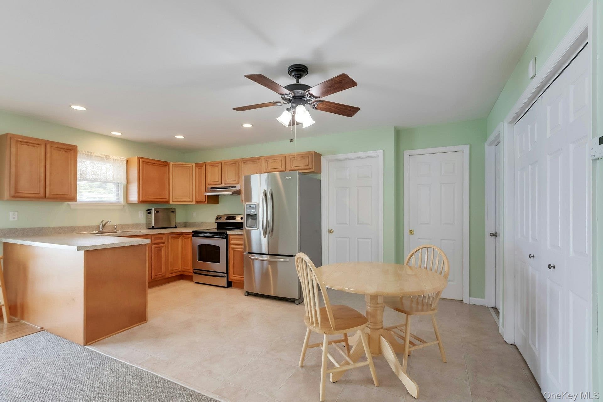 963 Sycamore Avenue thumbnail 22