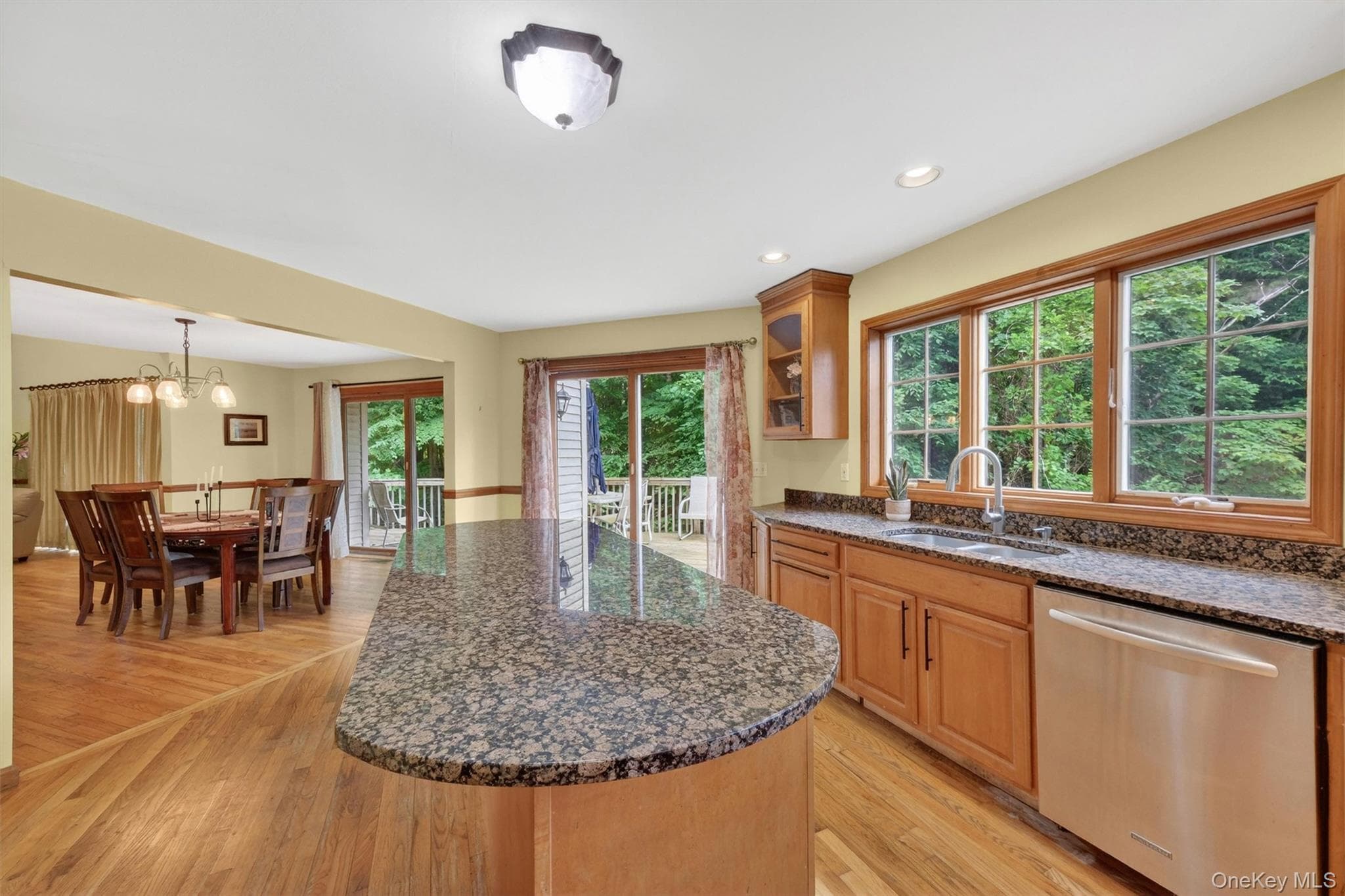 21 Huyler Drive thumbnail 15