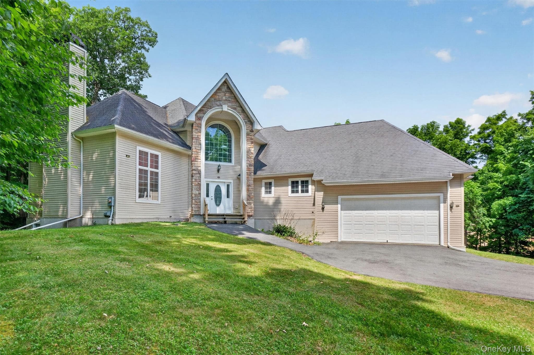 21 Huyler Drive thumbnail 2