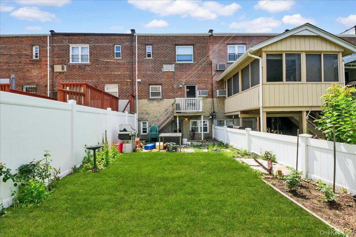 3015 Waterbury Avenue thumbnail 16