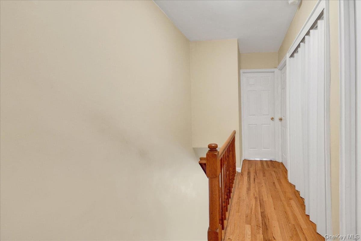 3015 Waterbury Avenue thumbnail 9