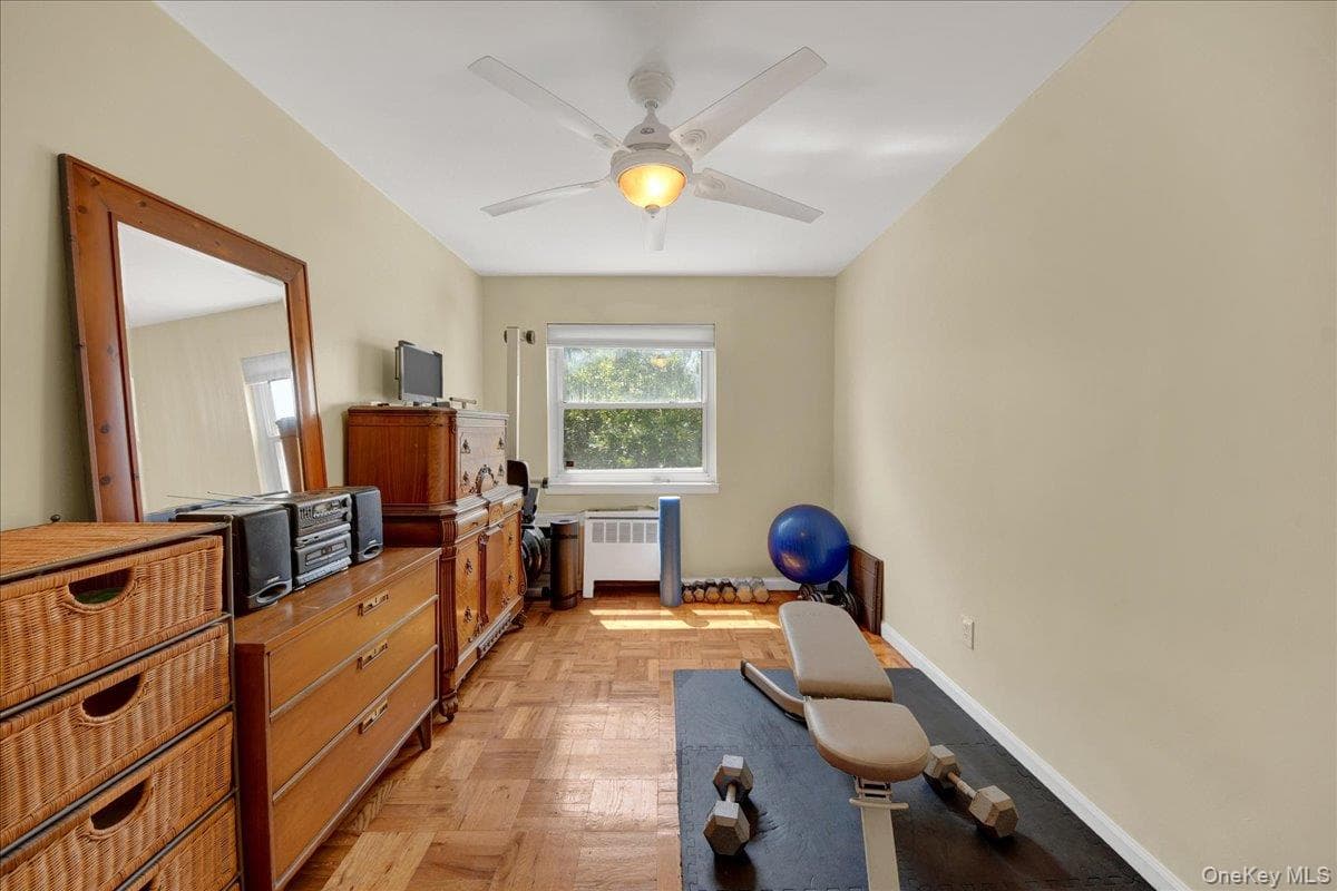 3015 Waterbury Avenue thumbnail 13