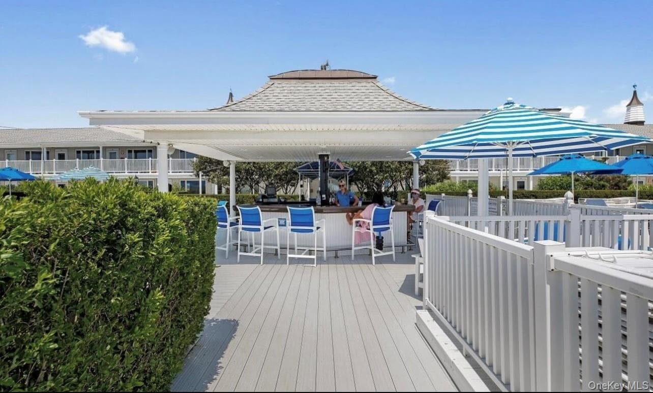 231 Dune Road Unit: 905 thumbnail 21