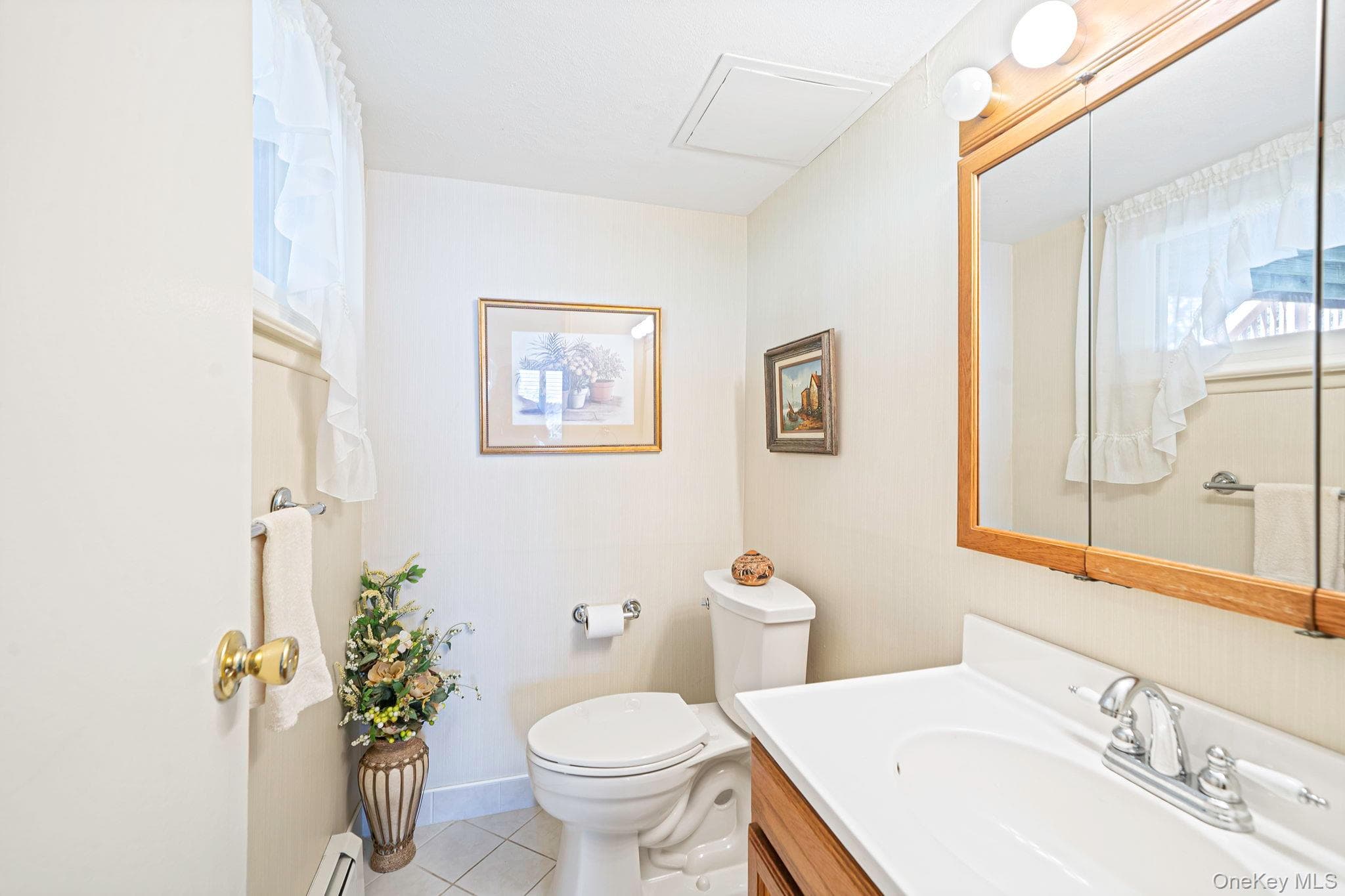 251 Manhasset Street thumbnail 23