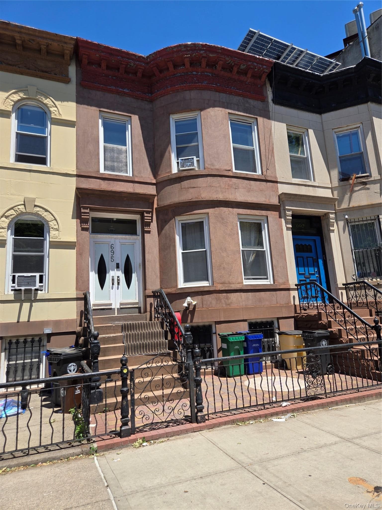 695 Saint Johns Place thumbnail 2