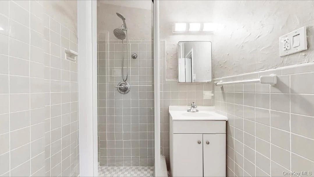 800 Grand Concourse Avenue Unit: 1DS thumbnail 18