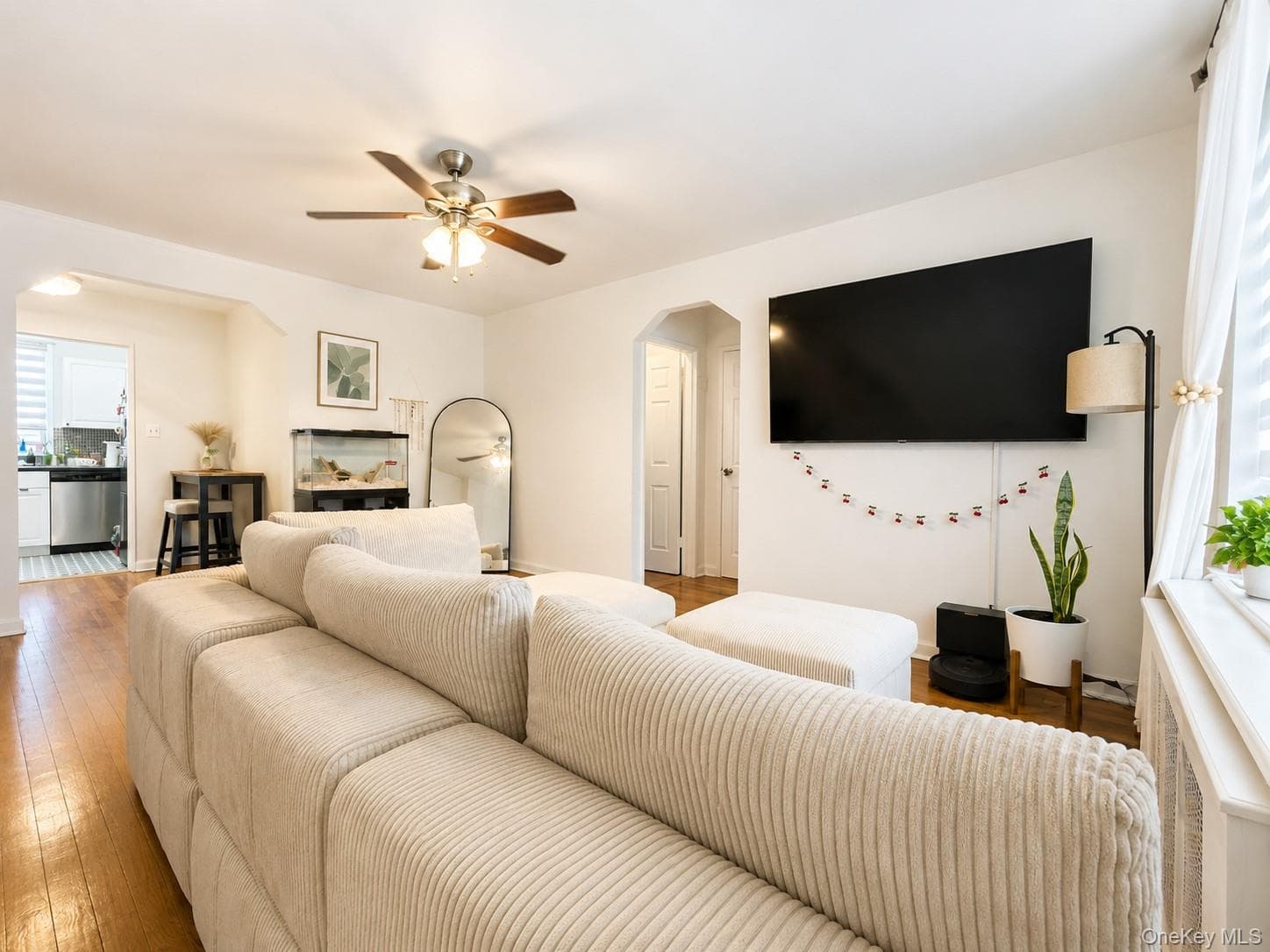 35-21 205th Street Unit: 314 thumbnail 4