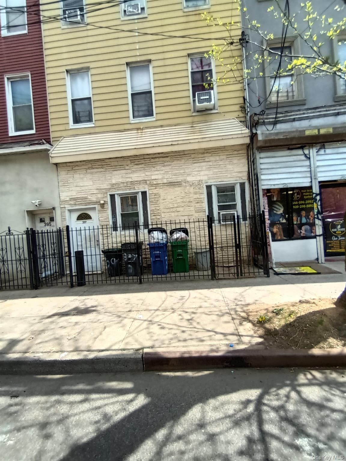 397 Crescent Street photo 1