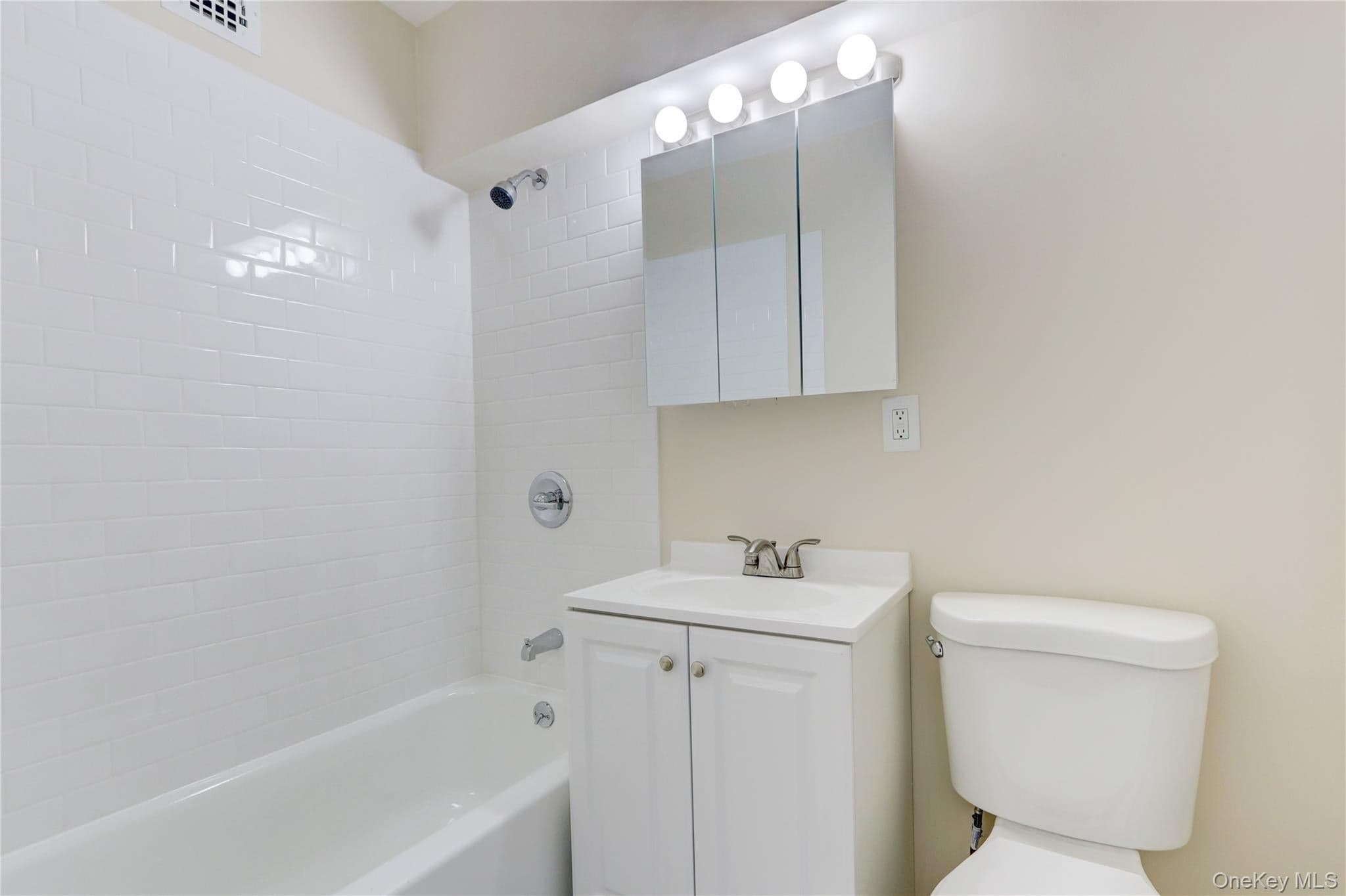 3201 Grand Concourse Unit: 4M thumbnail 20