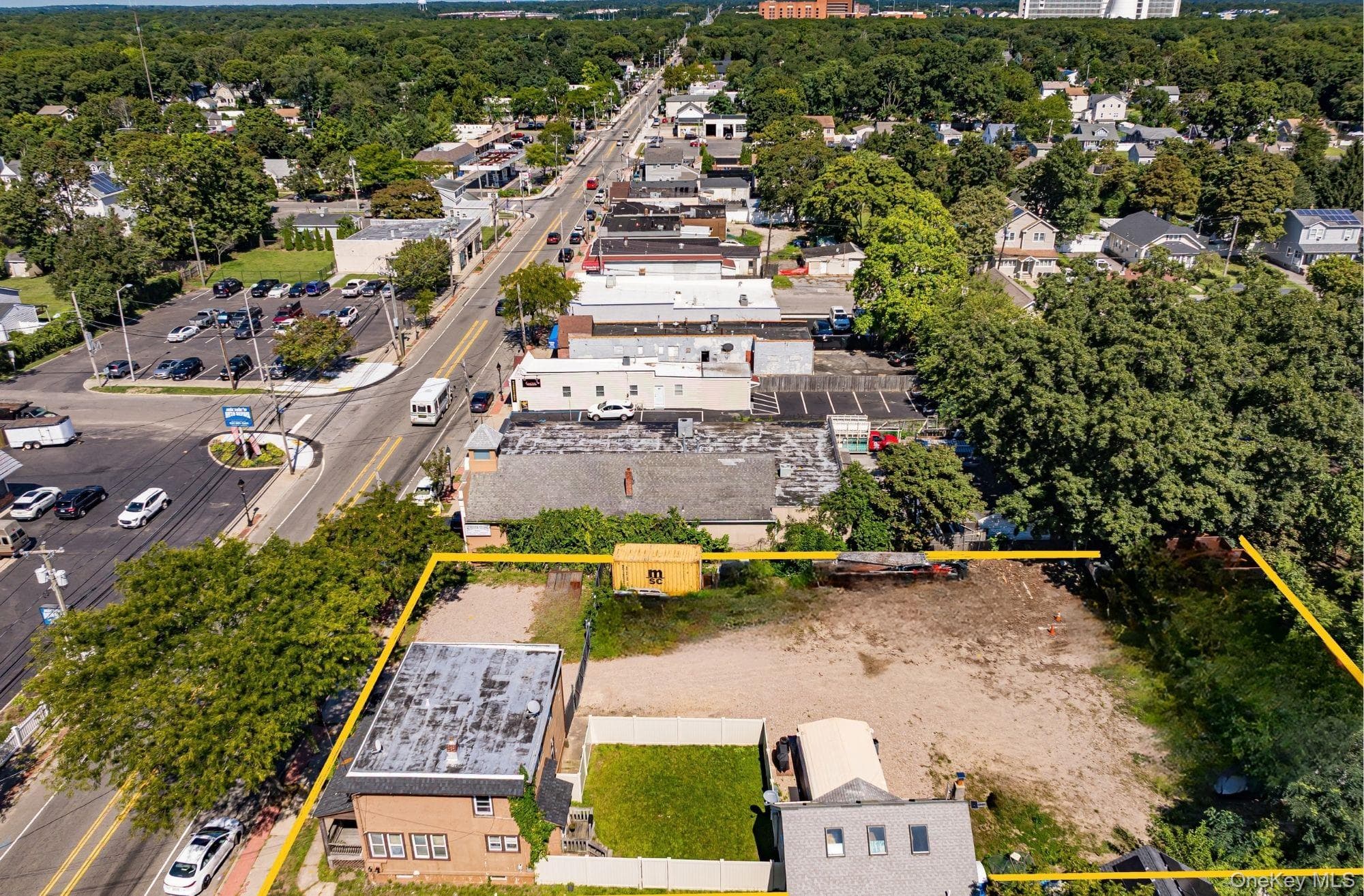 97 Carleton Avenue thumbnail 2