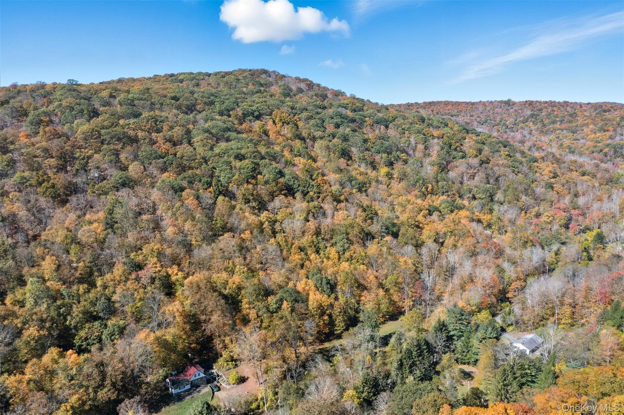 Wiccopee Road thumbnail 8