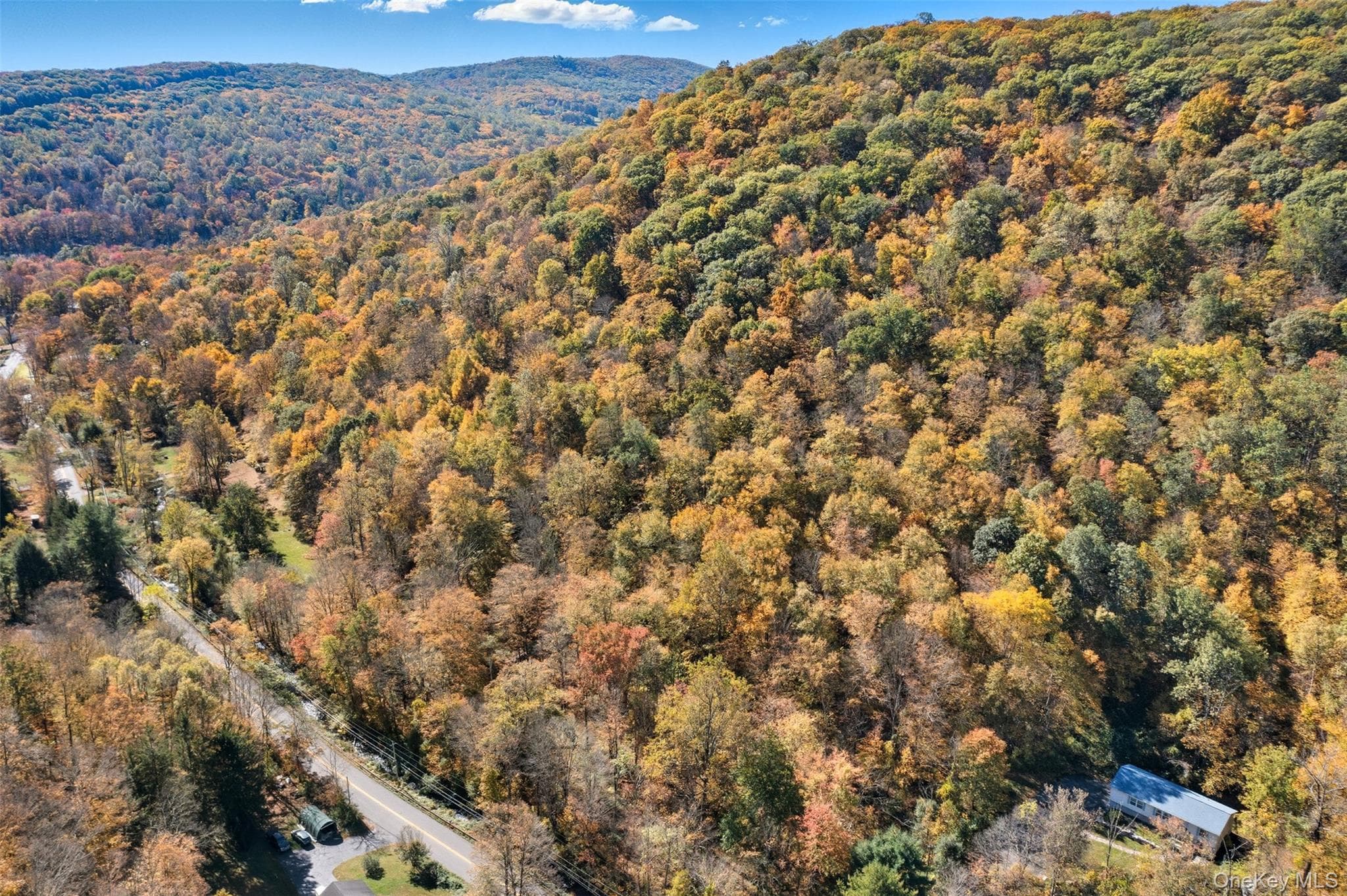 Wiccopee Road thumbnail 5