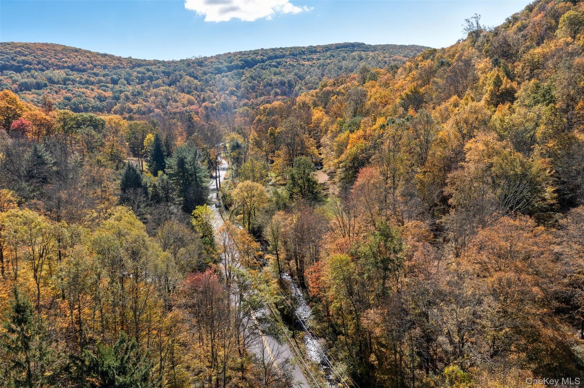 Wiccopee Road thumbnail 10