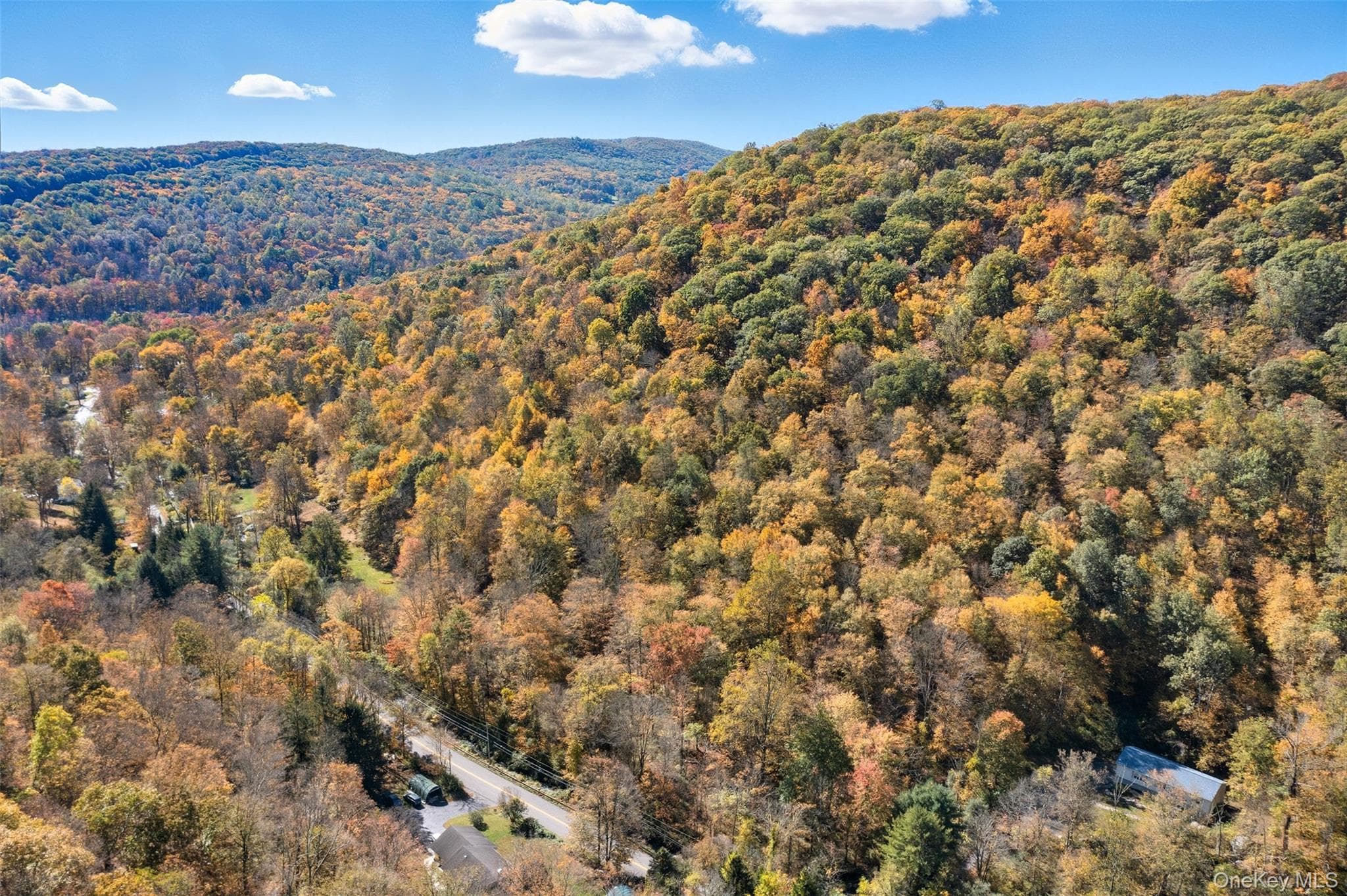 Wiccopee Road thumbnail 6