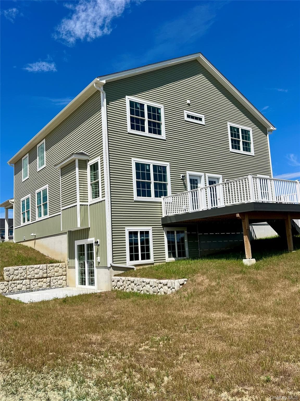 38 Dartmouth Drive thumbnail 3