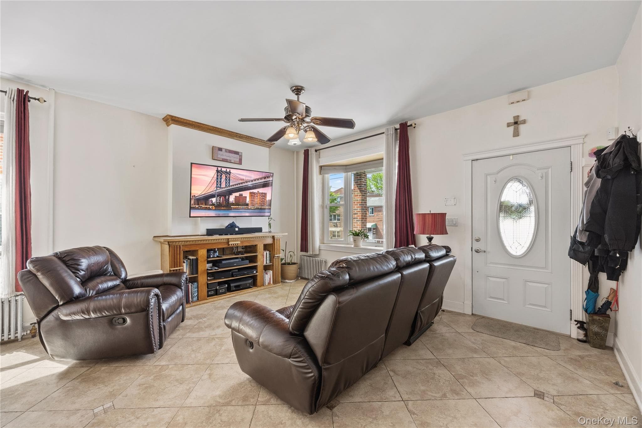 1034 Revere Avenue thumbnail 3