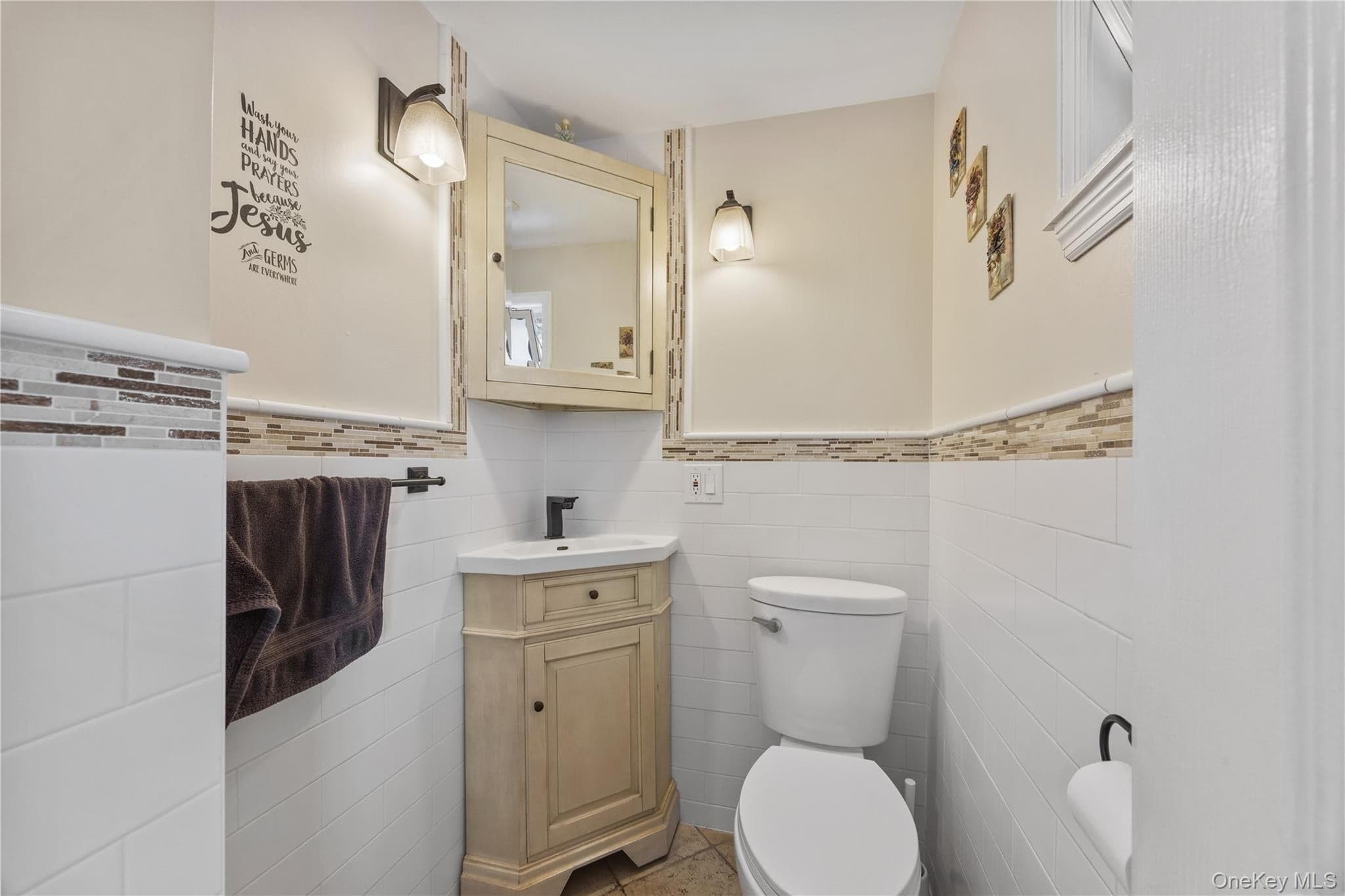 1034 Revere Avenue thumbnail 10