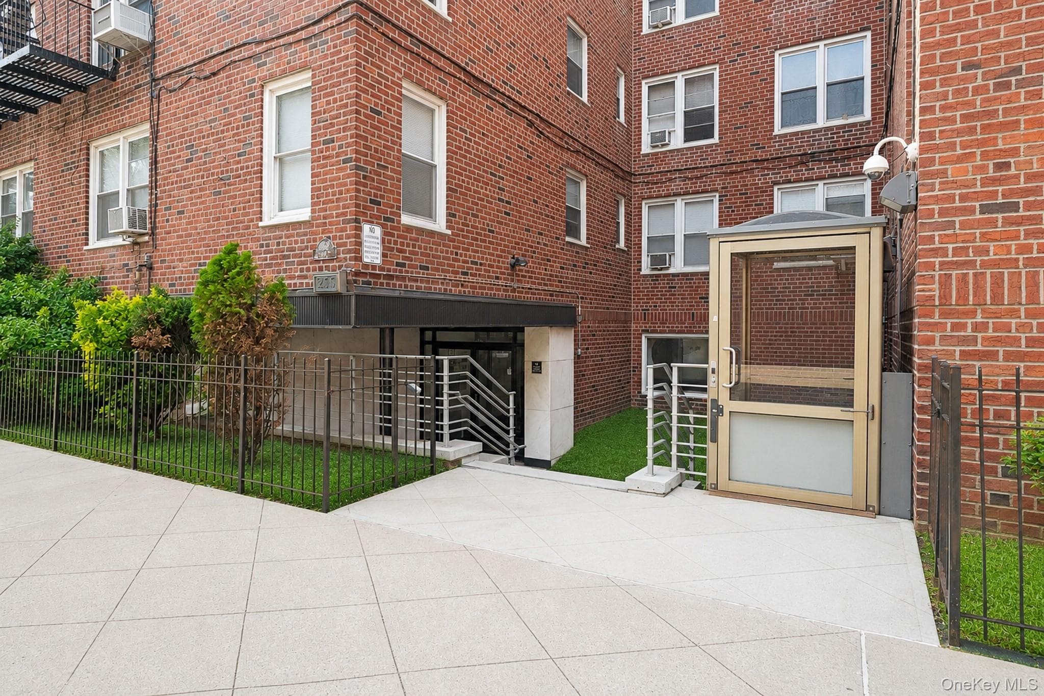 2260 Benson Avenue Unit: 1B thumbnail 10