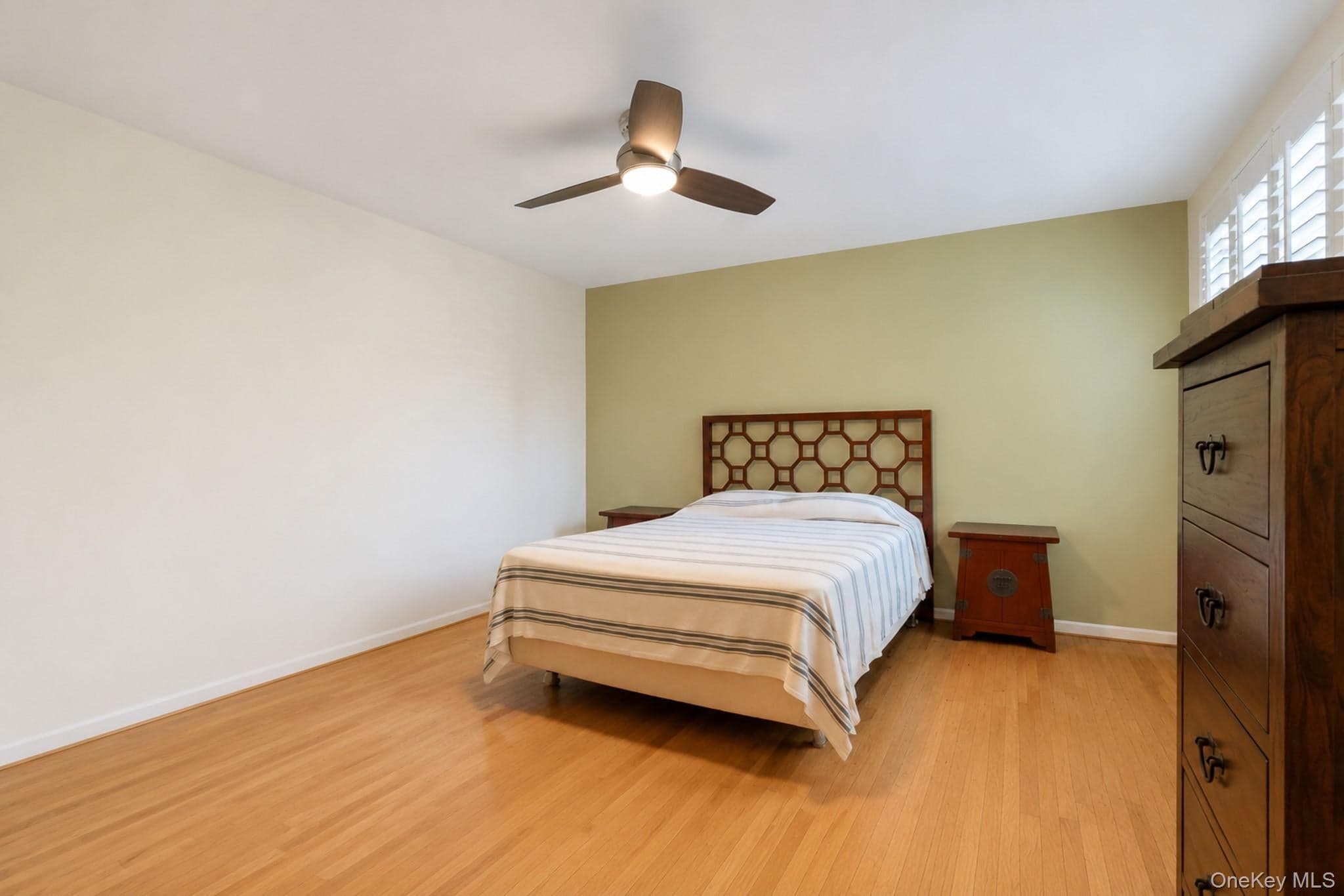 2260 Benson Avenue Unit: 1B thumbnail 5