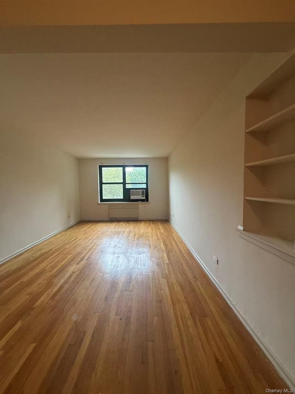 21110 73 Avenue Unit: 4G, Bayside