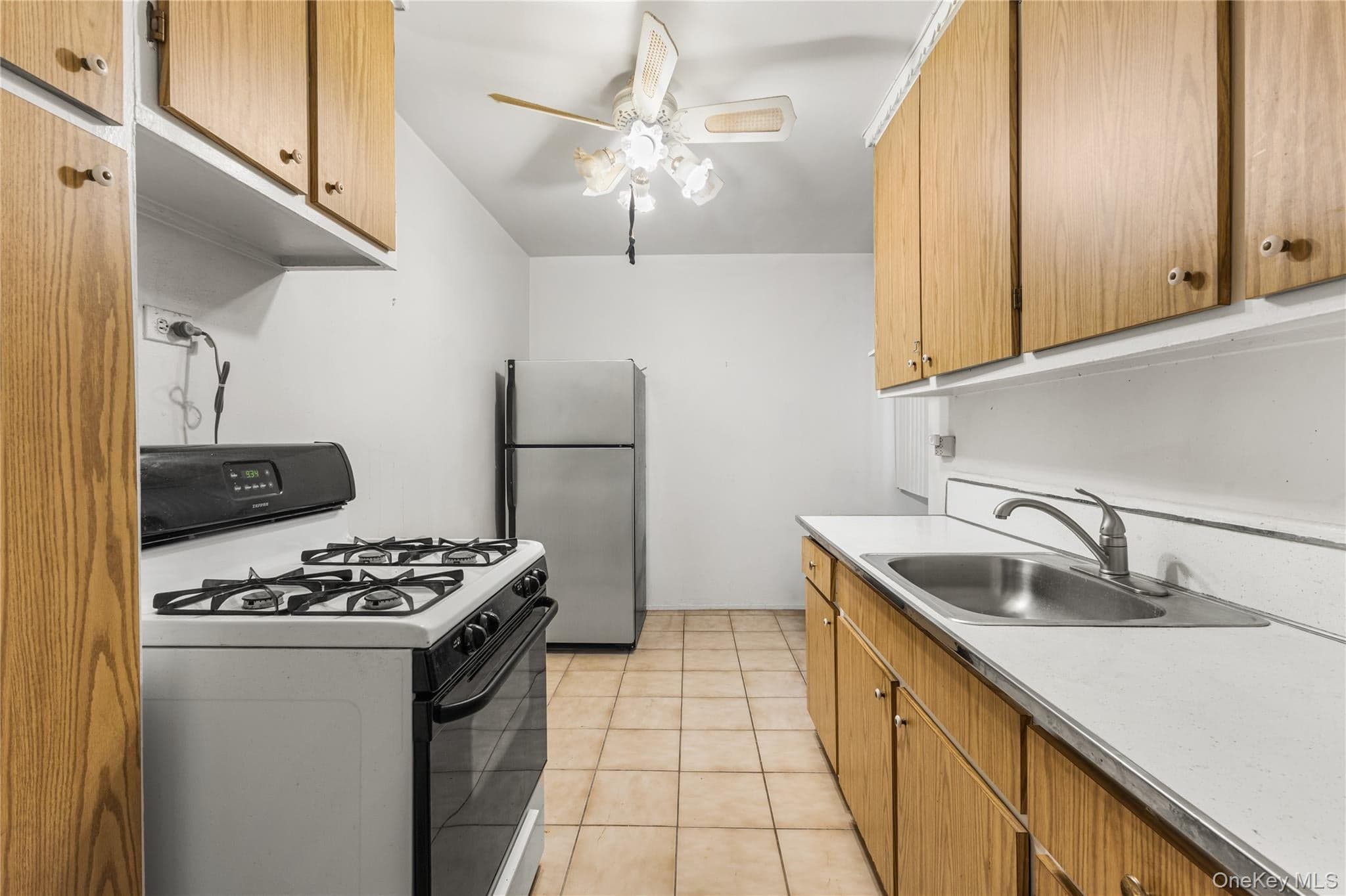 87-40 Francis Lewis Boulevard Unit: B42 thumbnail 8