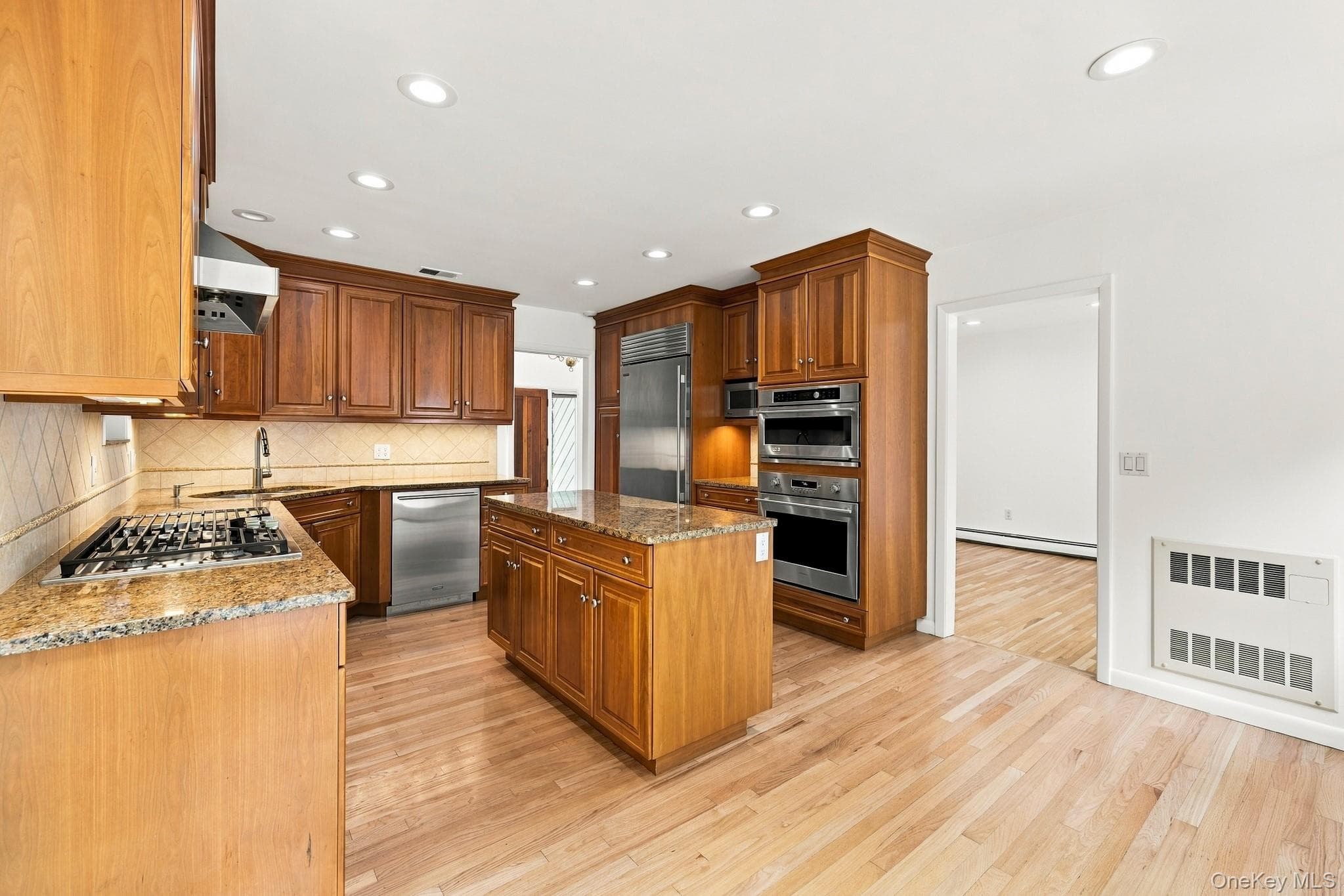 76 Pine Brook Road thumbnail 11