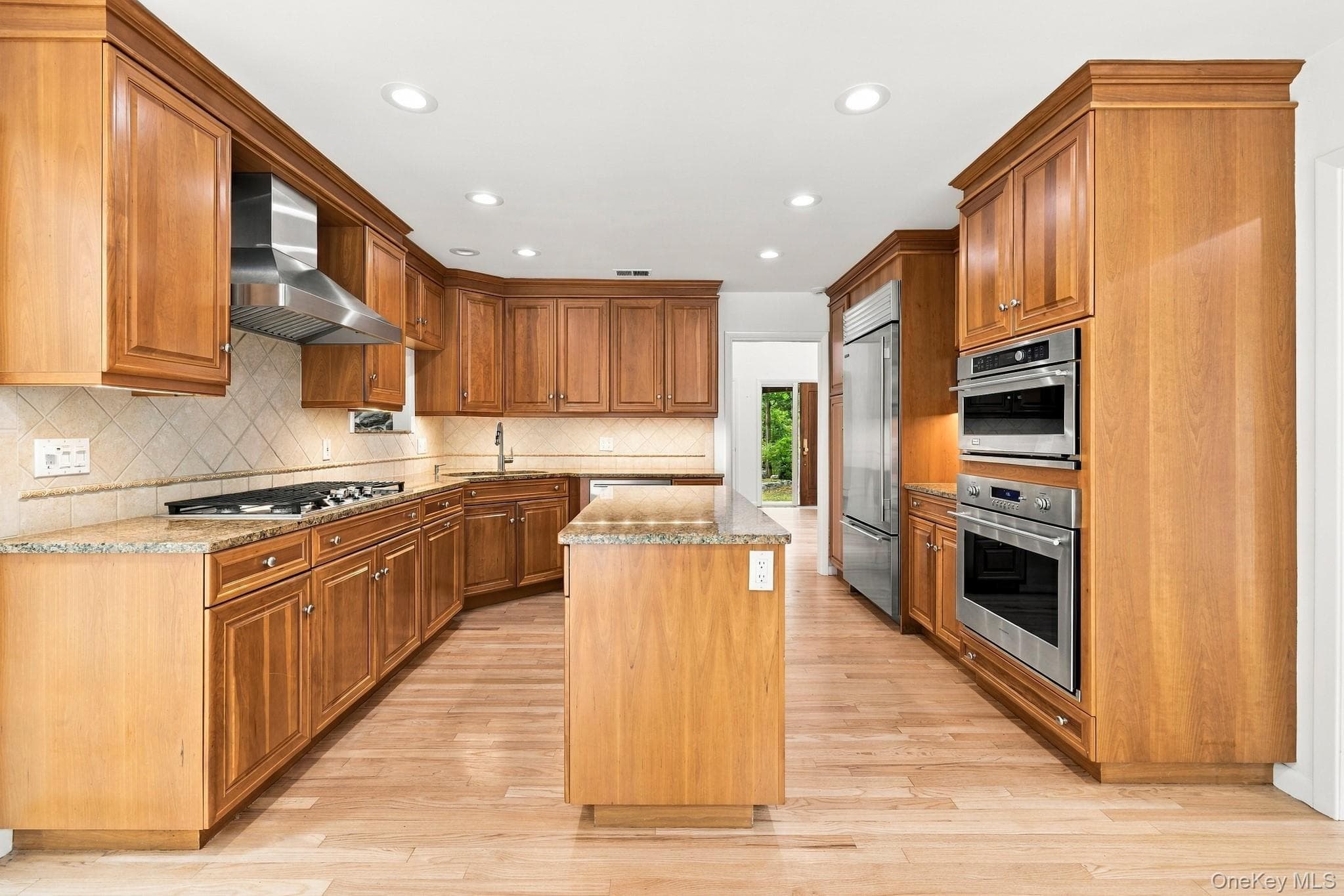 76 Pine Brook Road thumbnail 12