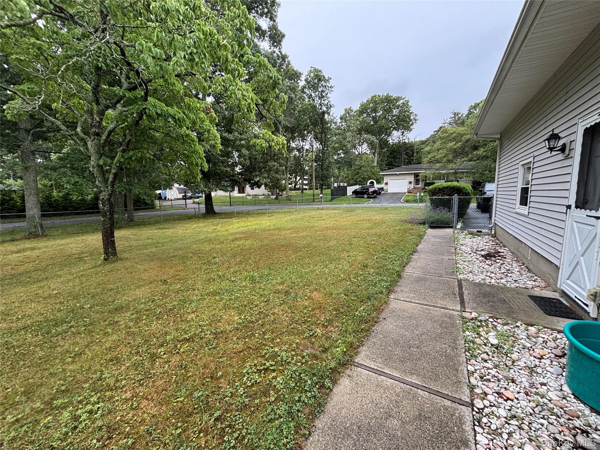 72 Fanning Boulevard thumbnail 30