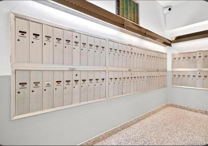 1841 Central Park Avenue Unit: 16J thumbnail 5