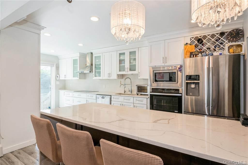 1040 Cedarhurst Street thumbnail 6
