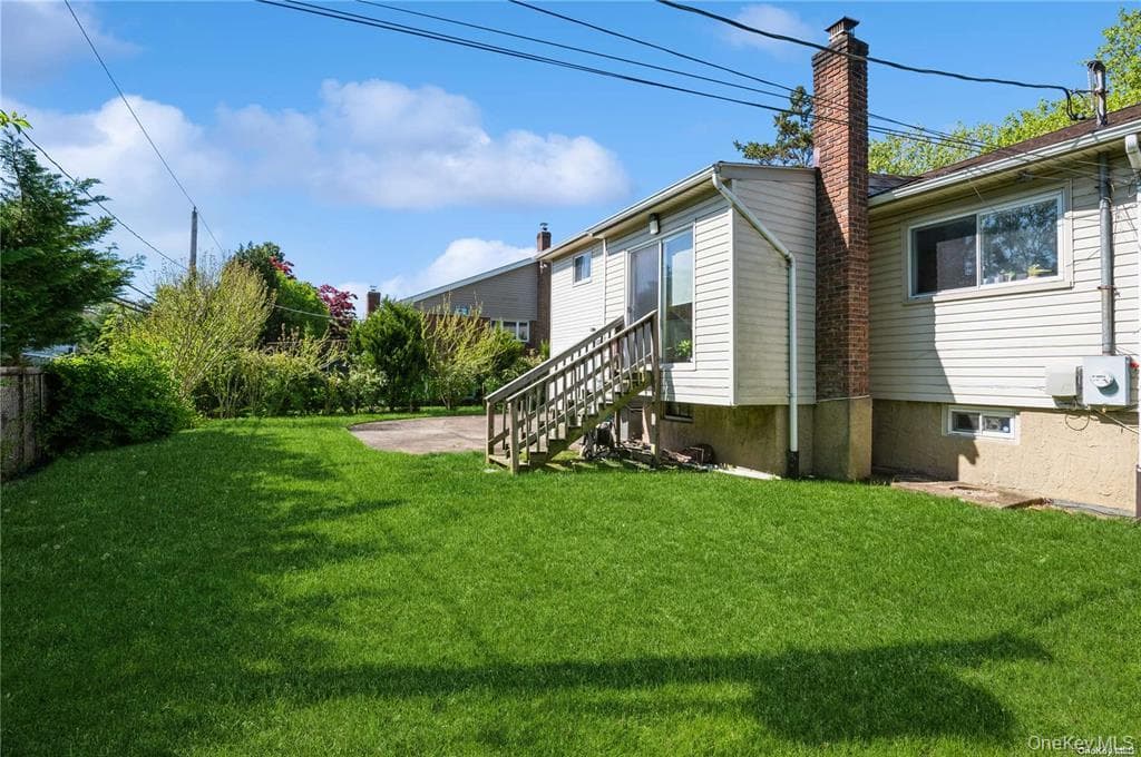 1040 Cedarhurst Street thumbnail 18